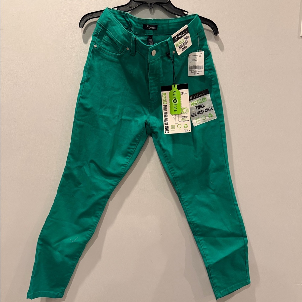 Levi's Women's Vibrant Green Skinny Jeans